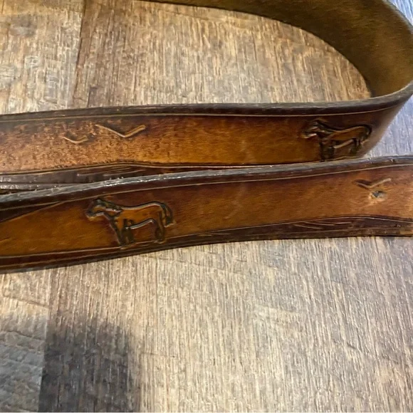 Vintage Brass Horse Branded Brown Leather Belt with Gold Buckle Sz Large to XL - Picture 3 of 7